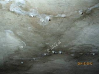 混凝土屋頂漏水嚴(yán)重影響商場運(yùn)營