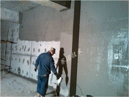 水池大面積涂刷改性MD聚合物防水涂料