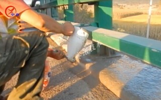 用YYB特種防腐抗?jié)B漿料對遭到腐蝕的混凝土設(shè)施進(jìn)行修復(fù)