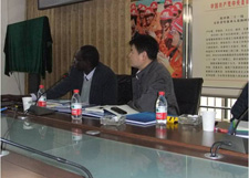 王總洽談國(guó)外項(xiàng)目 王總洽談國(guó)外項(xiàng)目