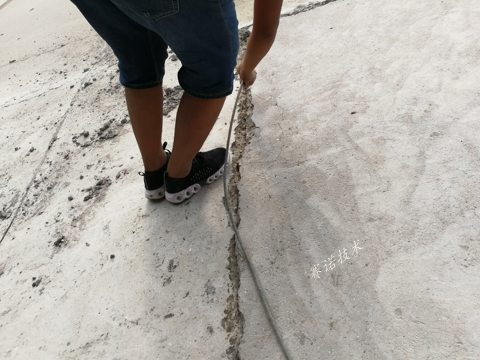 南水北調分隔縫漏水