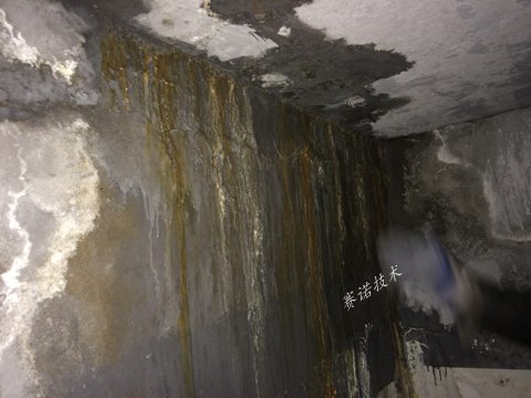 海拉爾地下車庫(kù)頂板與梁交接位置漏水