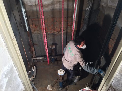 滿洲里電梯井漏水的治理