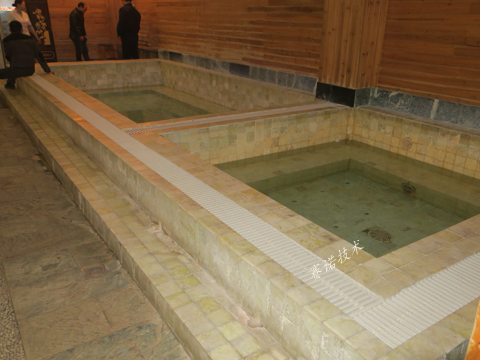 浴池漏水處理案例