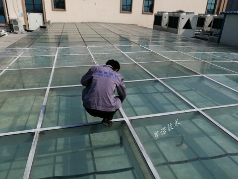滎陽(yáng)玻璃房屋面滲漏水綜合治理案例